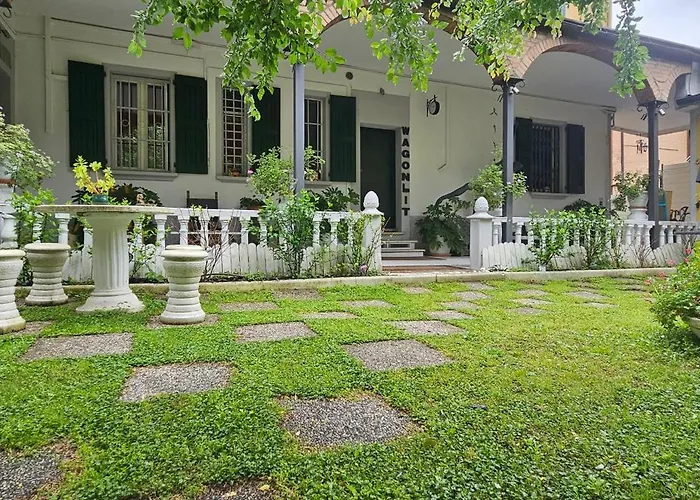 Wagon-lit 4* Bologna